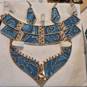 Elegant Blue and Gold Jewelry Set